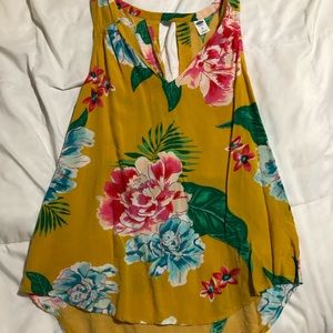 Old Navy tank top
